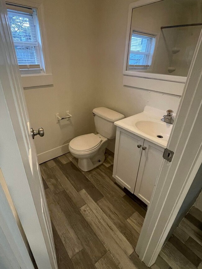 Building Photo - 2 br, 1 bath House - 26 CORAL STREET