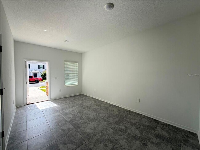 Foto del edificio - 6063 Peaceful Pk Wy