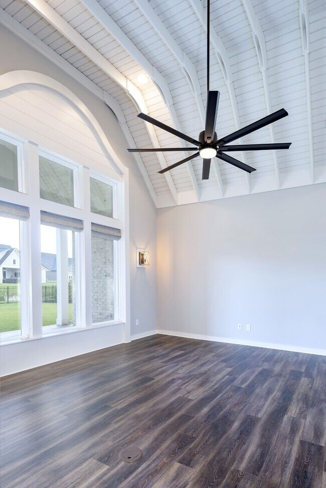 Foto del edificio - Gorgeous 4bds/3.5bath Modern Brick Farmhou...