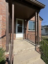 Building Photo - 772 N Frst St Pkwy