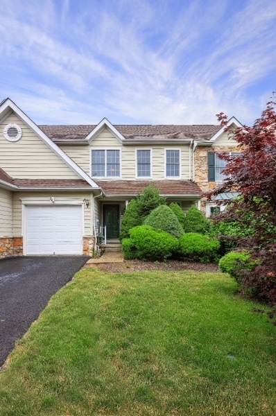 Foto del edificio - 240 Patriot Hill Dr