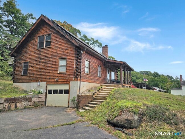 Building Photo - 698 Leetes Island Rd