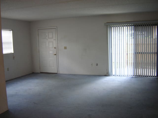 Building Photo - Espanola Villas