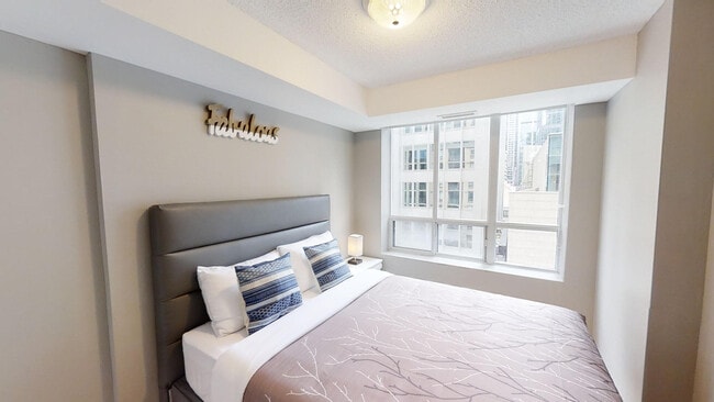 Photo du bâtiment - 136 Simcoe St