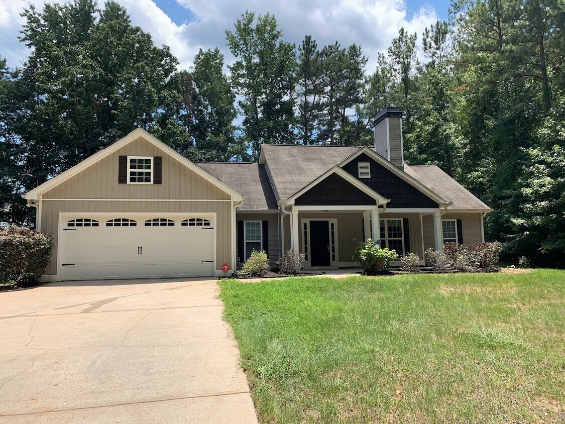 286 Peeks Crossing Dr, Senoia, GA 30276 House for Rent in Senoia, GA