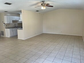 Building Photo - 11731 Spring Club Dr