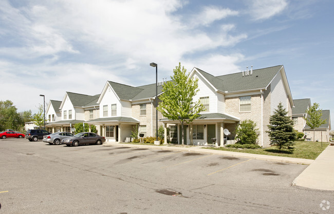 Building Photo - Shelborne Square Apartments