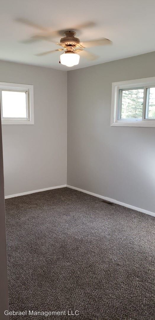 Building Photo - 3 br, 1 bath House - 2083 Cherrywood Dr.