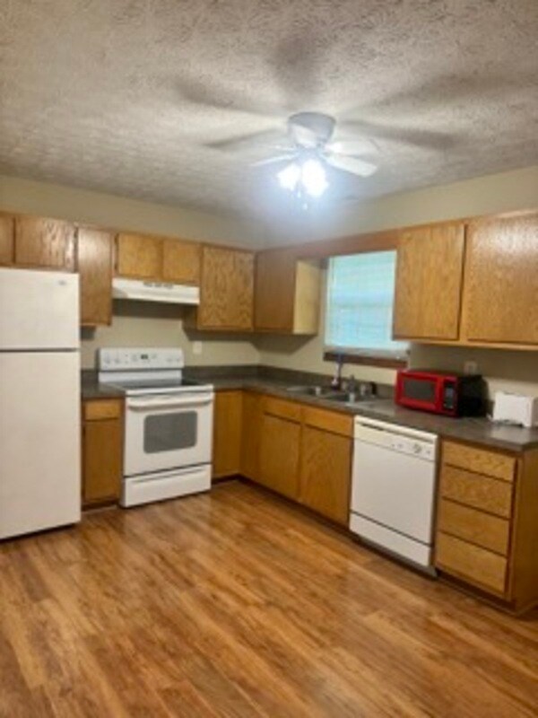 Foto del edificio - 138 Mt Vernon Ln