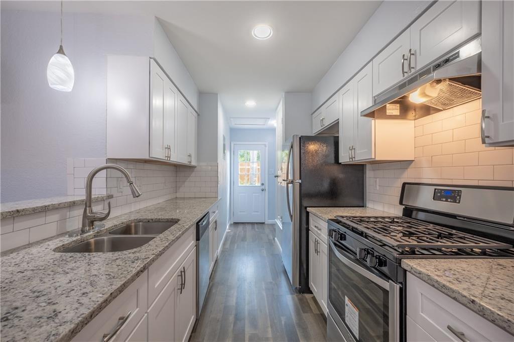 Primary Photo - 2304 Tern Cir