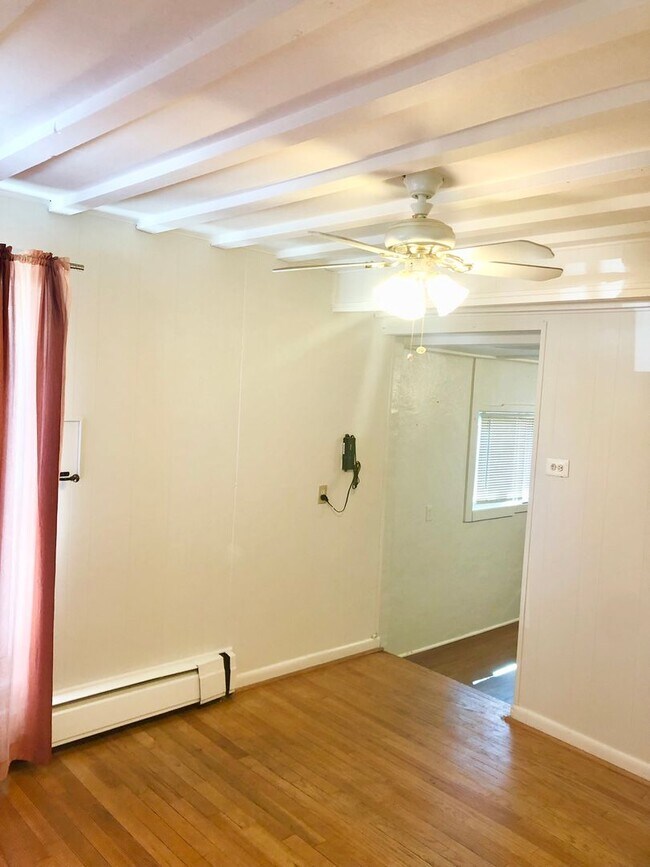 Foto del edificio - Beautiful 4 Bedroom SFH in Silver Spring!