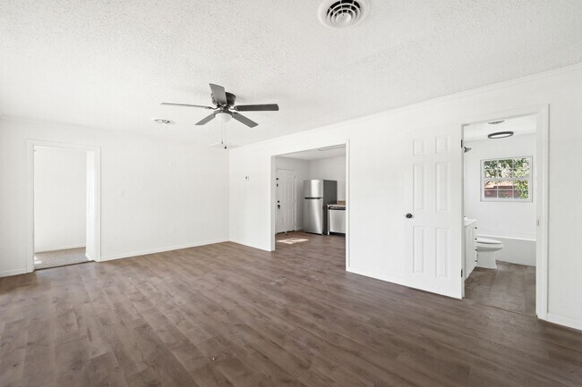 Foto del edificio - Updated 3/2, Minutes from TTU & Medical Di...