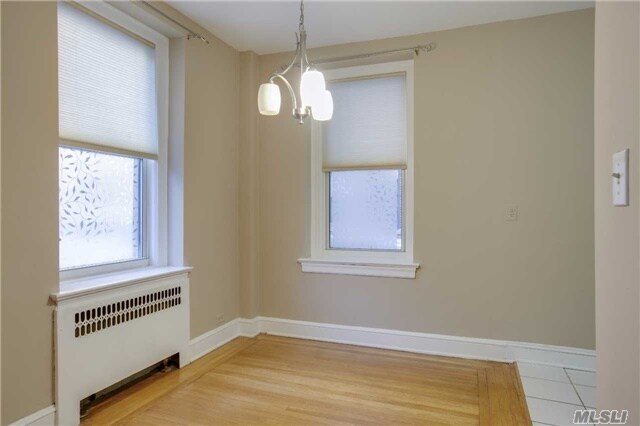 Foto del edificio - 8 Barstow Rd