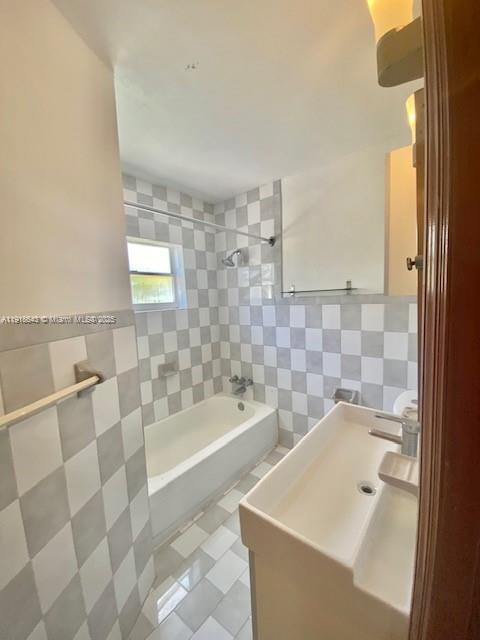 Foto del edificio - 830 W 40th St