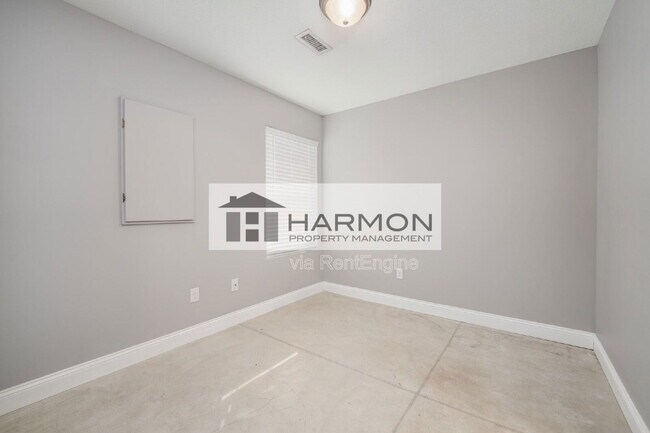 Foto del edificio - 422 Sunflower Dr