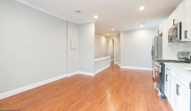 Building Photo - 2075 E Allegheny Ave