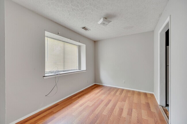 Foto del edificio - 2179 Upper Wetumpka Rd