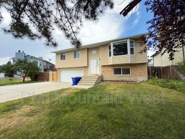 Photo - 4982 Aspen Shadow Ct. House