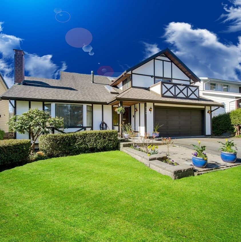 Primary Photo - 2135 Kirkstone Rd