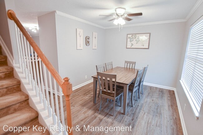 Building Photo - 2 br, 2.5 bath House - 120 Alexander Boule...