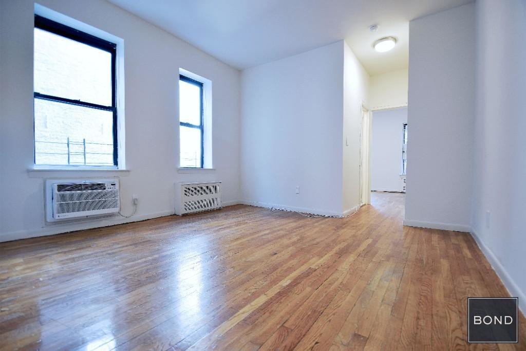Primary Photo - 14 Charles St