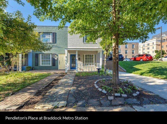 Foto del edificio - 2-Bedroom Townhome in Old Town Alexandria,...