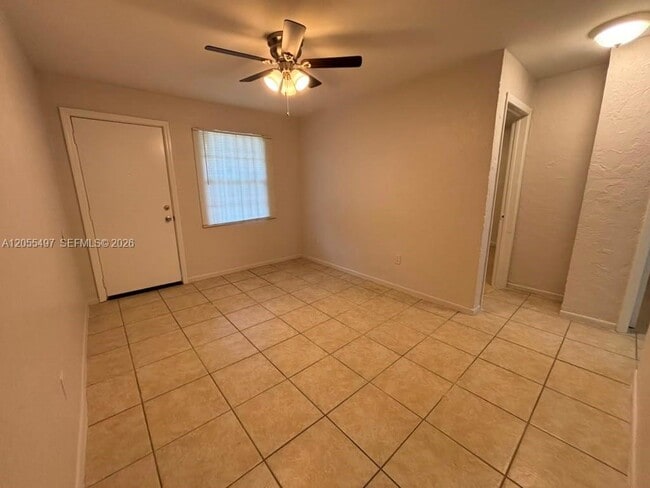Foto del edificio - 14100 NW 24th Ct