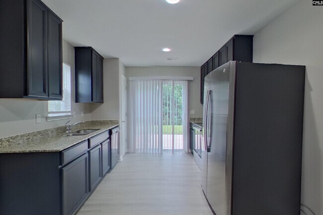 Foto del edificio - 344 Longfellows Ln