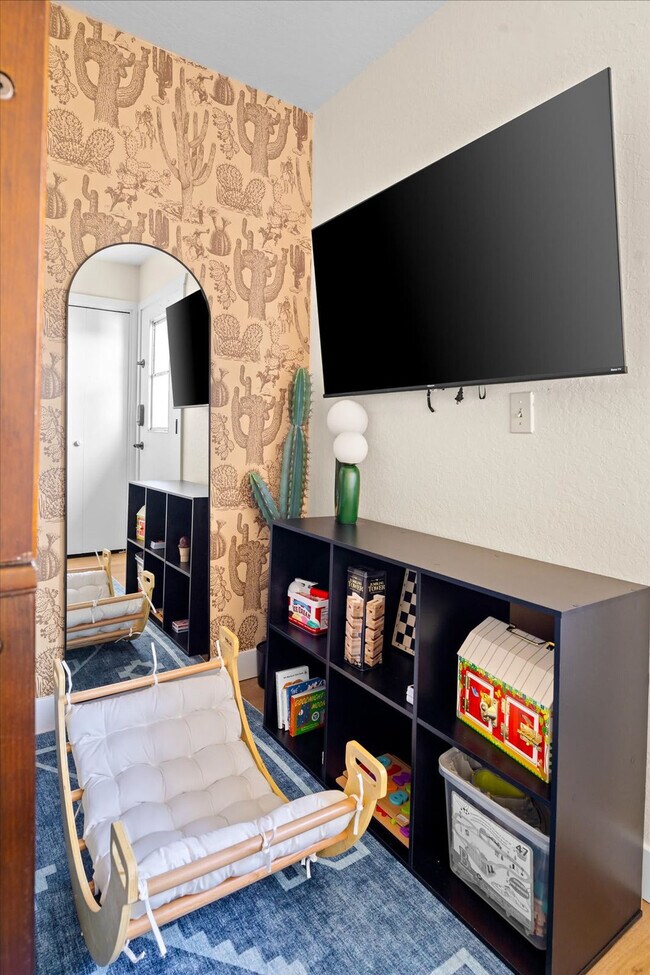 Foto del edificio - 8621 N Starling Ln