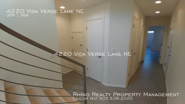 Foto del edificio - 4220 Vida Verde Ln NE