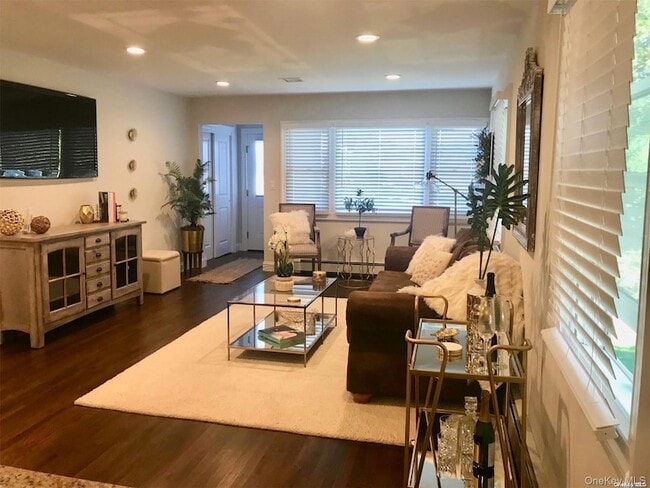 Photo - 9 North St Apartment