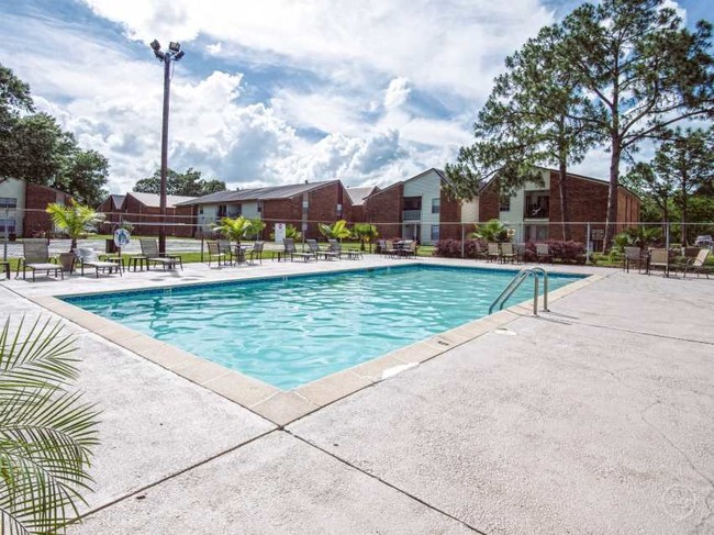 Outdoor Pool - Misty Bayou Apartments