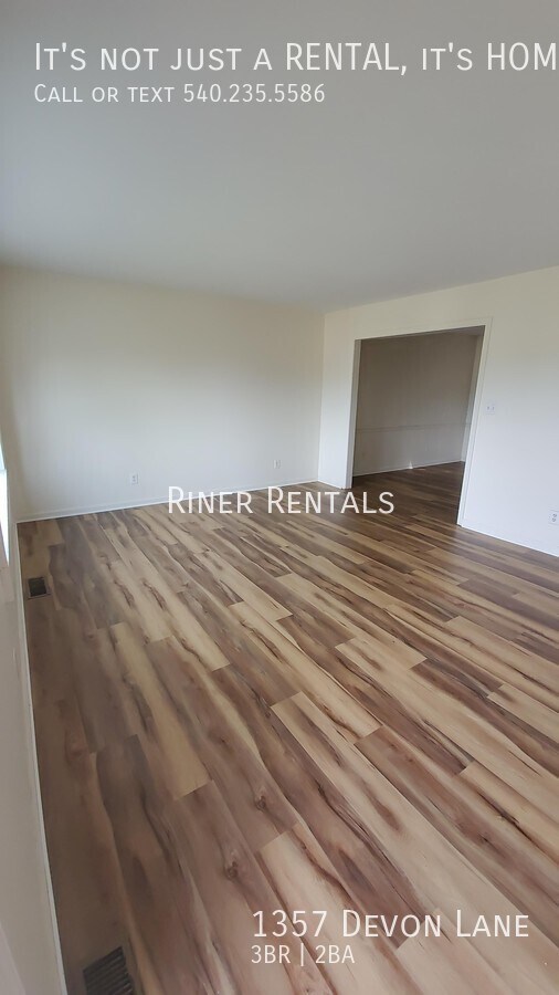 Foto del edificio - 1357 Devon Ln