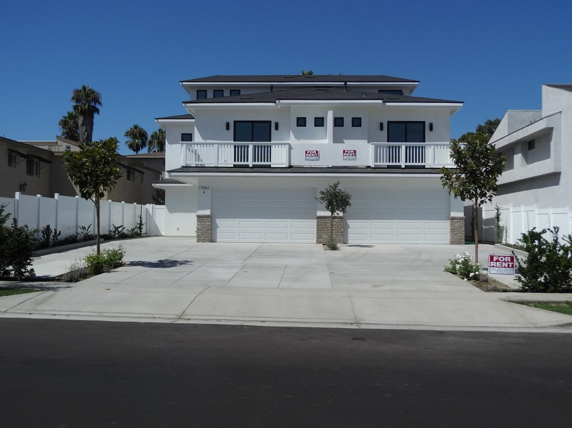 Primary Photo - 17061 Sandra Lee Ln