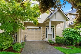 Building Photo - 17208 SW Pleasanton Ln