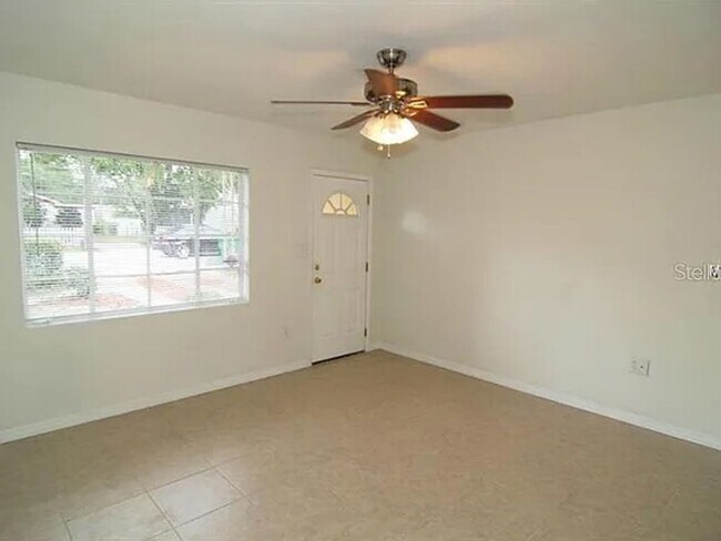 Foto del edificio - 851 Carver St