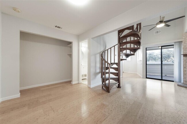 Building Photo - 2500 Burleson Rd