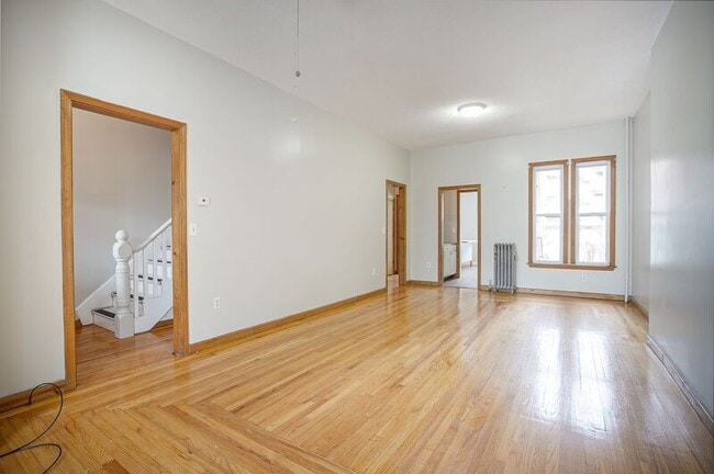 Building Photo - 193 Beech St