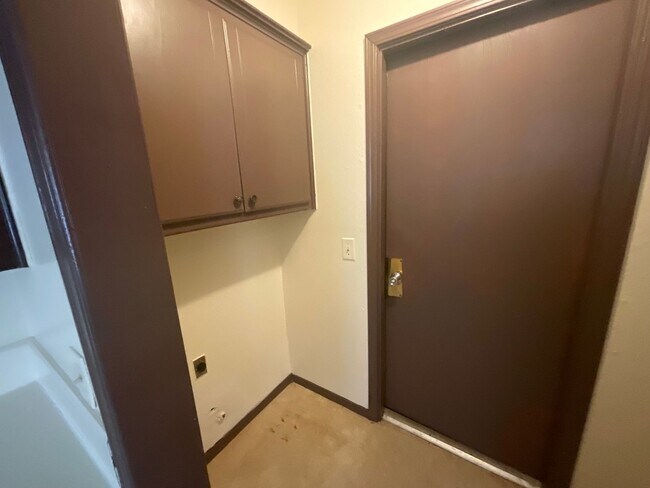 Foto del edificio - 3 bedroom 1 1/2 bath