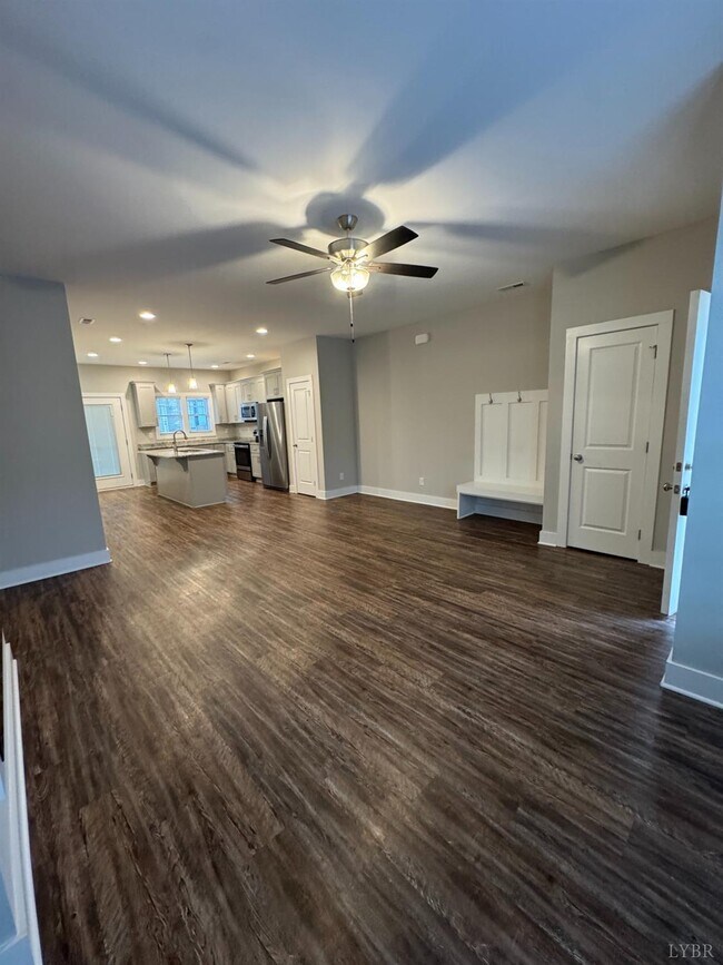 Building Photo - 76 High St