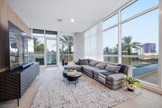 Building Photo - 4575 Dean Martin Dr