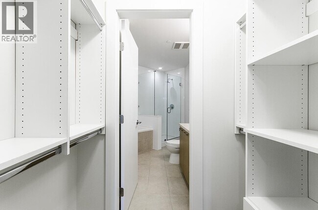 Photo du bâtiment - 5311 Cedarbridge Way
