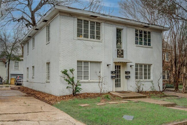 Building Photo - 1824 W Main St