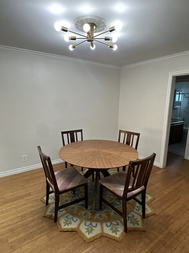 Building Photo - 5138 W 141st St