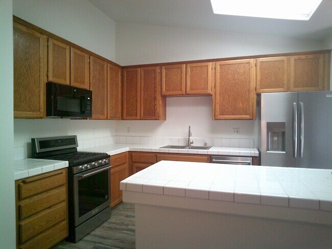 Building Photo - 6823 Slickrock Dr