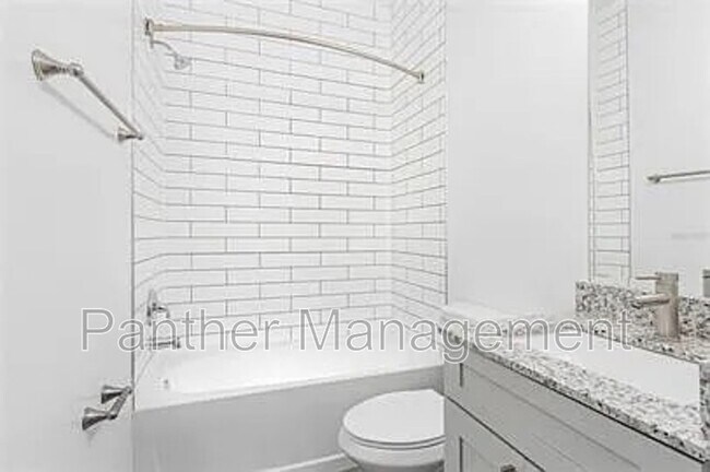 Building Photo - 5205-5207 30th St SW