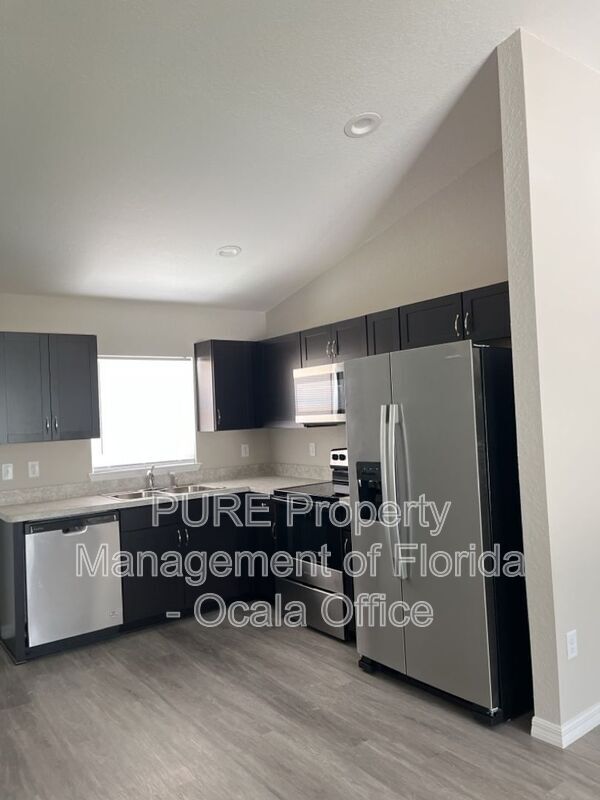 Building Photo - 14106 SW 64th Terr Rd