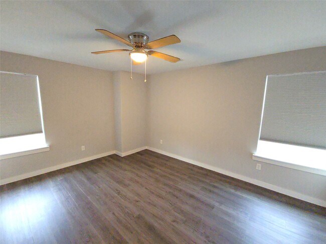 Foto del edificio - 4626 Shreveport Blvd