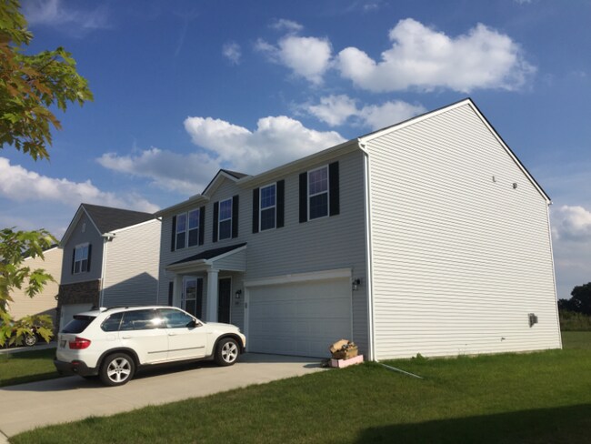 Building Photo - 8360 Crab Apple Trail