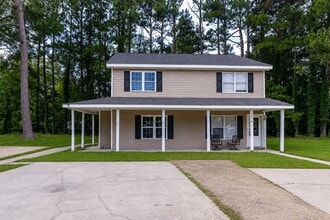 Building Photo - 205 Plantation Rd